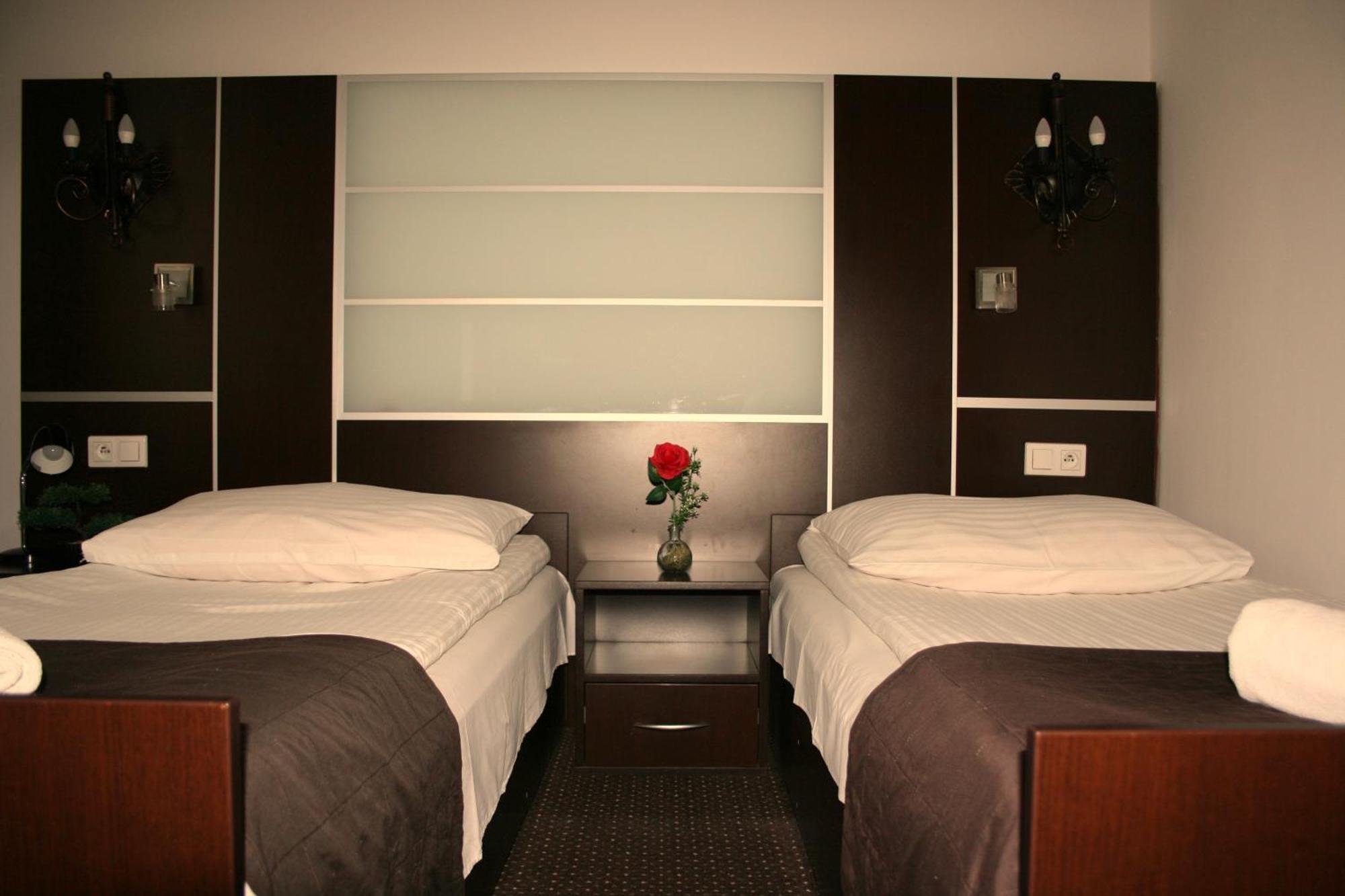 Hotel Junior 2 Kraków Eksteriør billede