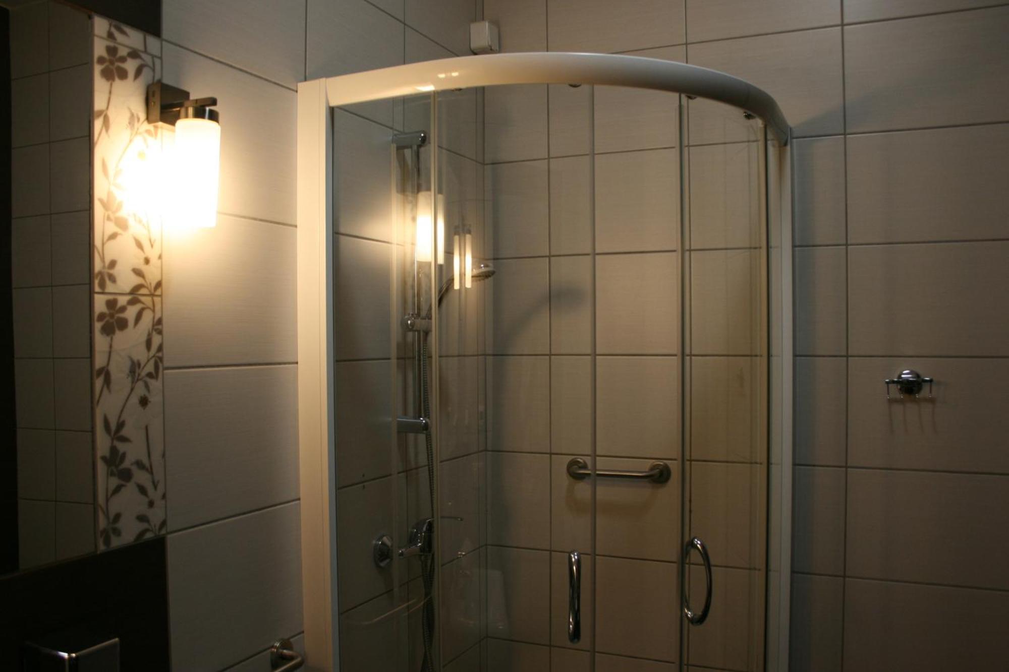 Hotel Junior 2 Kraków Eksteriør billede